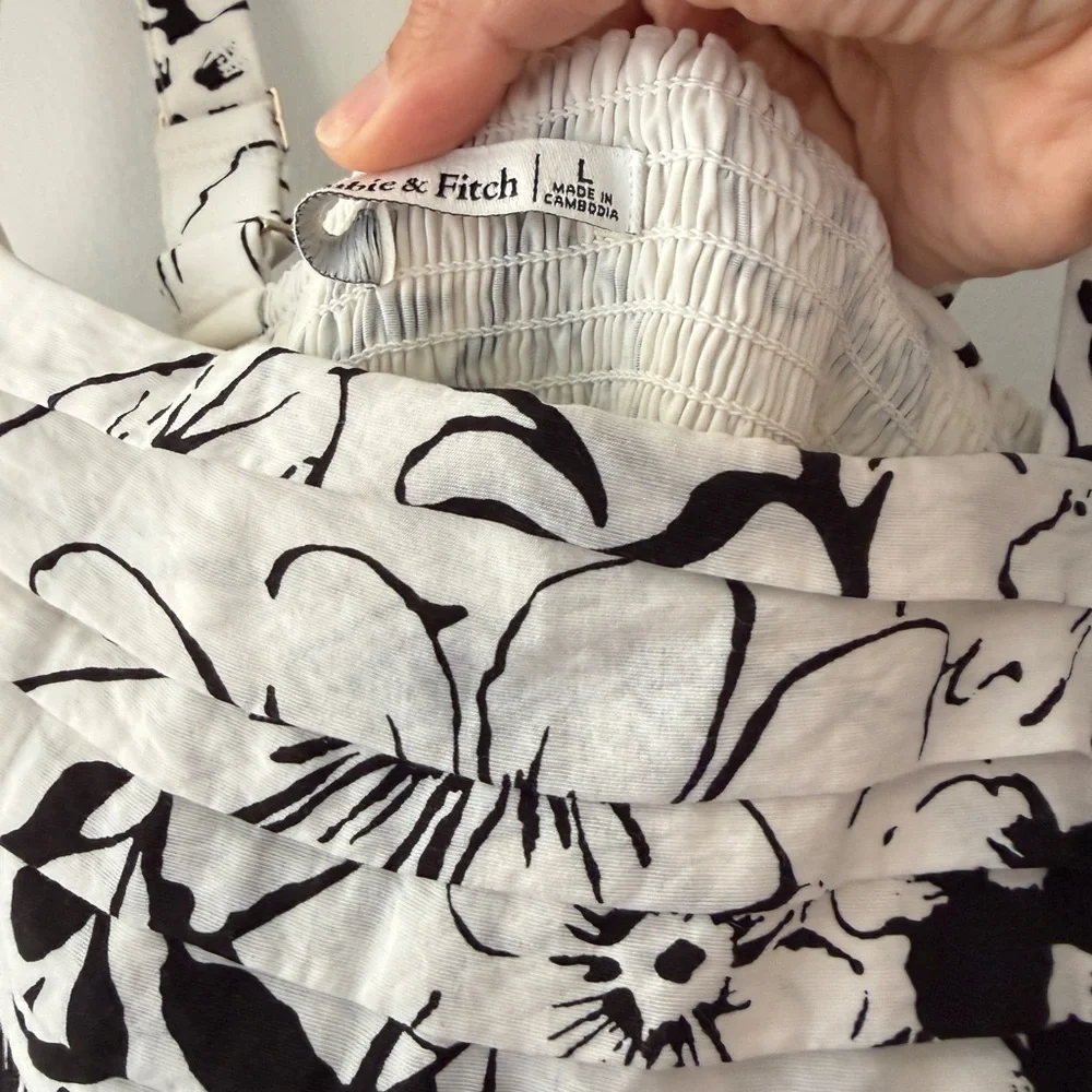 Abercrombie & Fitch black + white floral Emerson tiered maxi dress